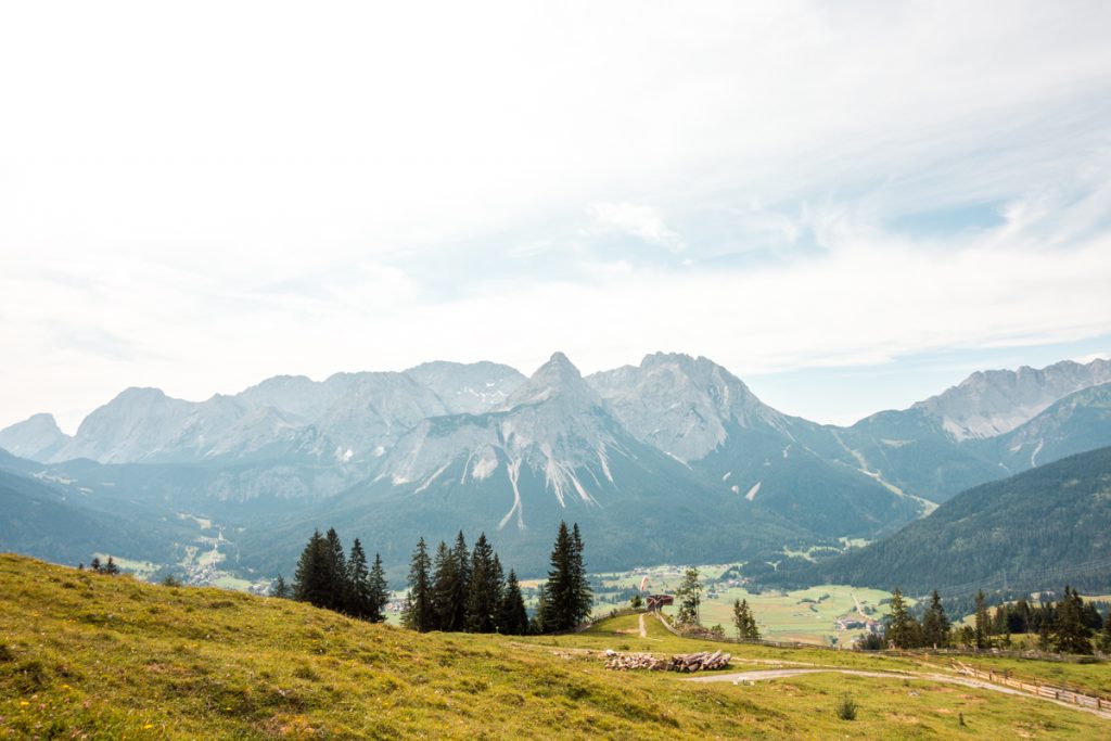 Tirol-daniel-bergwanderung-österreich-diesemary-stuttgart-fitness-wanderlust-gipfel-fitnessblogger