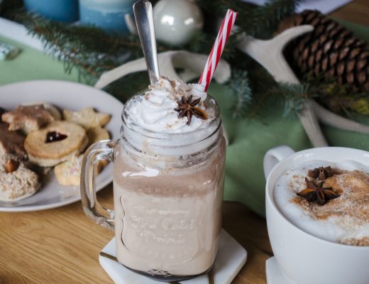 lebkuchen-latte-weihnachten-getränk-soulfood-weihnchtsgetränk-stuttgart-münchen-fitness-vegan